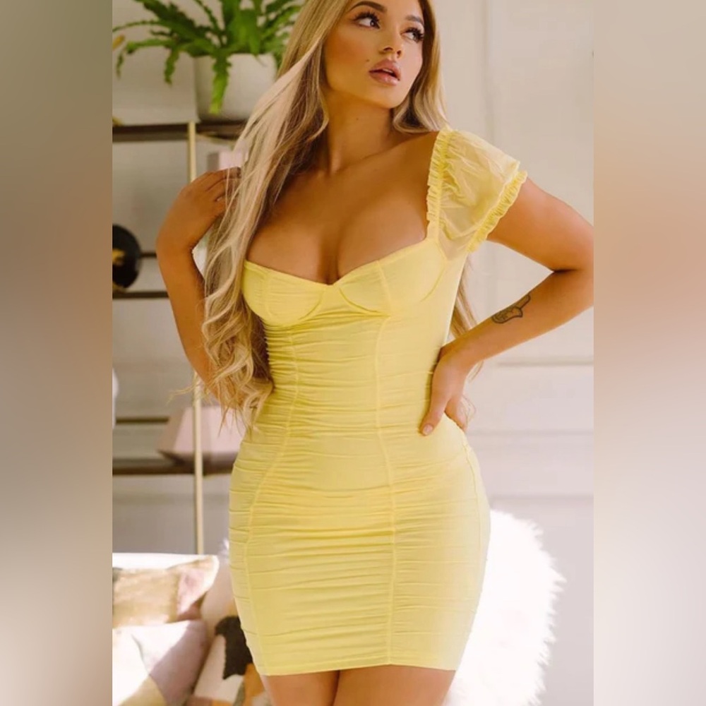 Fashion Nova Women’s Morgan Mesh Mini Dress - Yellow Size Large
